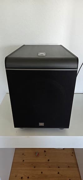 go musikalsk JBL ES150p/230 subwoofer
