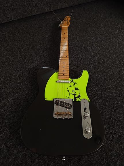 Vintage reissued V75 telecaster