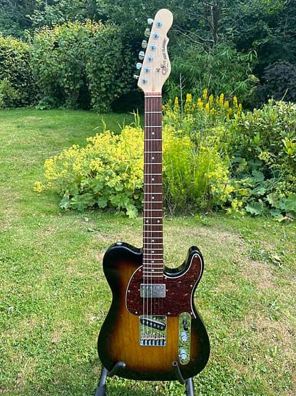 Elektrisk guitar Telecaster-style sunburst