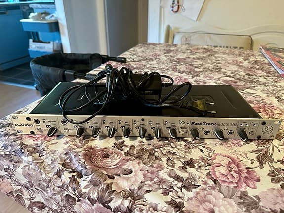 M-Audio Fast Track Ultra 8R USB lydkort / audio interface
