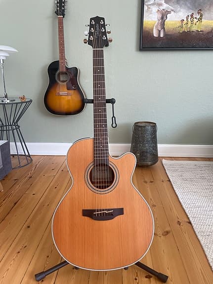 Takamine GN20CE NS akustisk guitar med cutaway og pickup