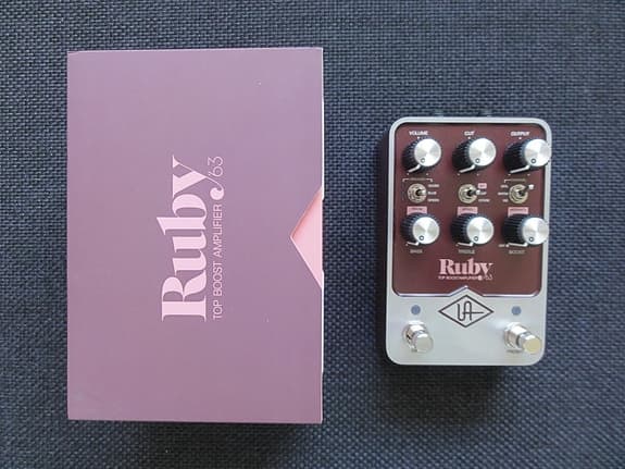 Universal Audio UAFX Ruby ’63 Top Boost Amplifier