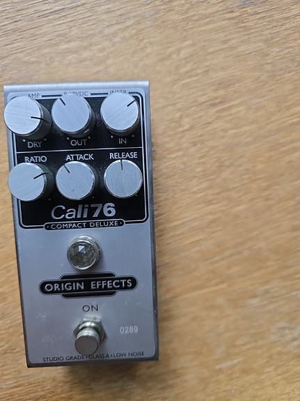 Origin Effects Cali76 Compact Deluxe compressor pedal til guitar