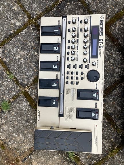 Boss GT-6 guitar multieffekt pedalboard