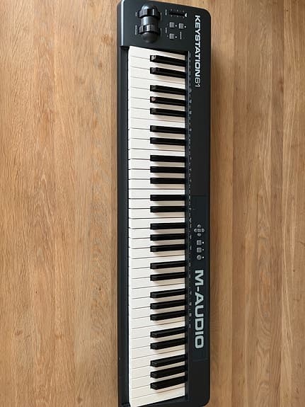 M-Audio Keystation 61 MIDI keyboard
