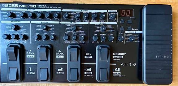 Boss ME-90 guitar multieffekt pedalboard