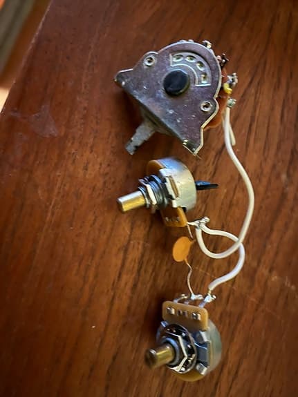 Potentiometre og switch til telecaster