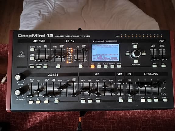 Behringer Deepmind 12D Polysynth Desktop Version