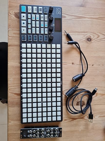 OXI One sequencer mk1 med Oxi Pipe