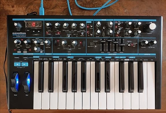 Novation - Bass Station II - - Keyboard-synthesizer