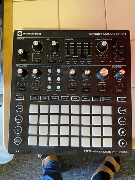 Novation Circuit Mono Station