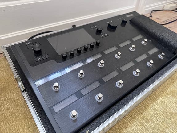 Line 6 Helix guitar multieffekt pedalboard