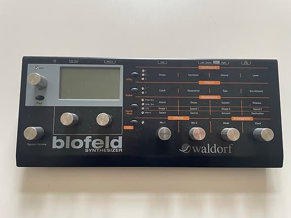 Waldorf Blofeld synthesizer - desktop modul
