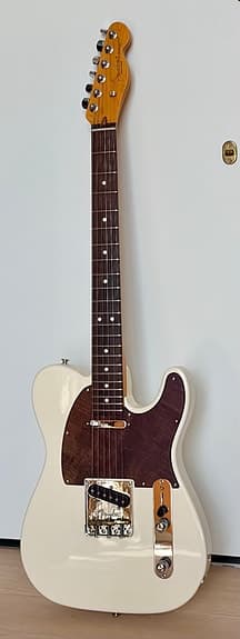 Fender Telecaster, AM Pro II Tele Olympic White