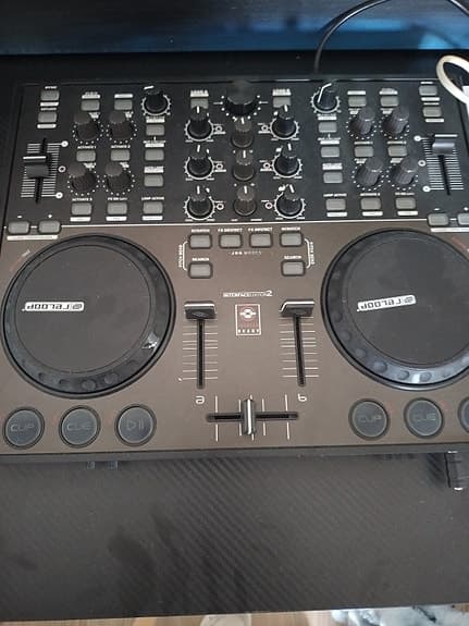 Reloop Digital Jockey 2 DJ controller sort