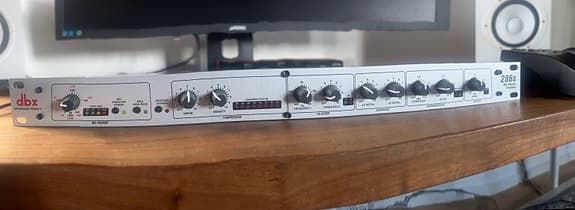 DBX 286s Mic Preamp / Processor