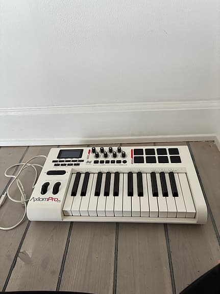 M-Audio Axiom Pro 25 MIDI keyboard controller hvid