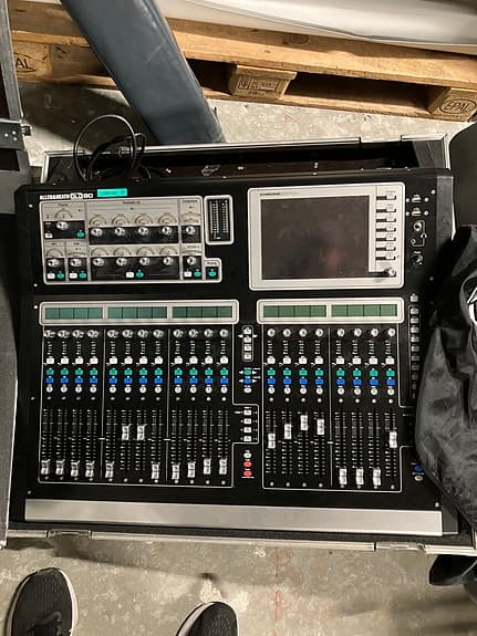 Allen Heath GLD80 - Digital Mixer