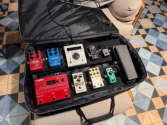 Guitar pedalboard