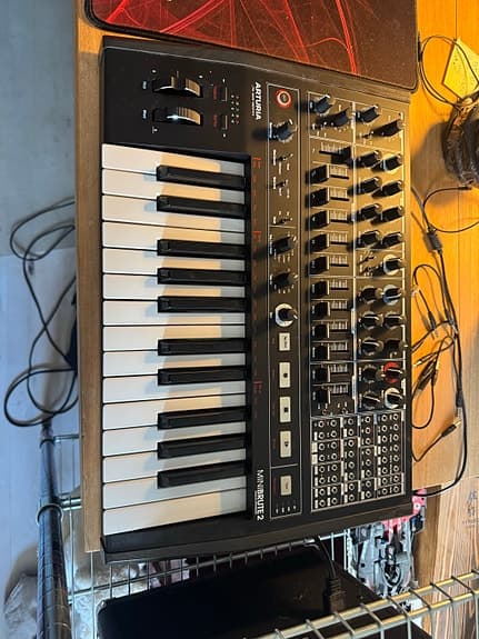 Arturia MiniBrute 2 noir