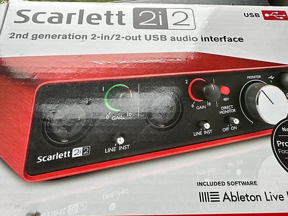 Focusrite Scarlett 2i2 USB lydkort audio interface