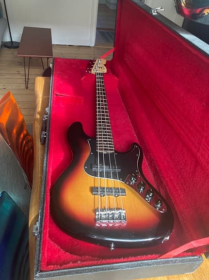 Elbas, Fender (US) american Deluxe jazz Bass - Rosewood. Fra 2007