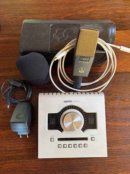 AKG C414B Xl II kondensator mikrofon + Universal Audio Apollo Twin lydkort