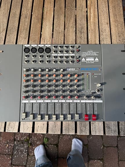 Phonic MM122 12-kanals mixer – analog mixing console