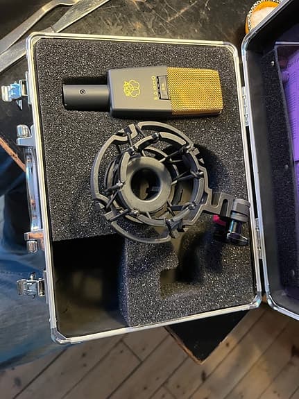 AKG C414 xlii kondensatormikrofon med kuffert