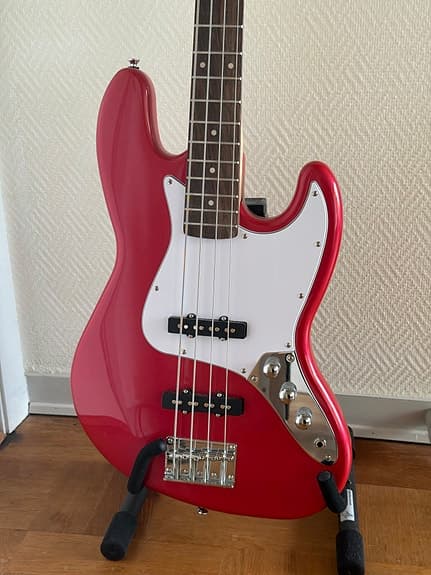 Harley Benton Jazz Bass elbas rød
