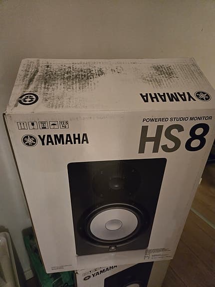 Yamaha HS8 studiomonitorer – 2 stk. med originale kasser