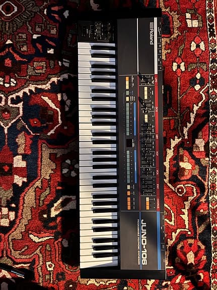 Roland Juno-106 synthesizer keyboard