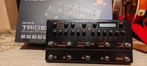 NUX Trident multieffekt pedal