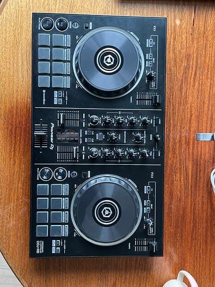 Pioneer DDJ-SB3 DJ controller sort