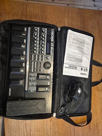 Boss GT-8 guitar multieffekt pedalboard