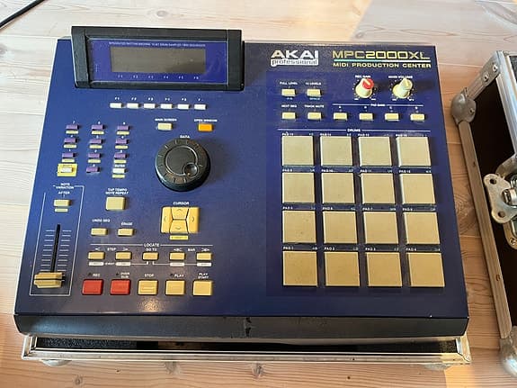 AKAI MPC 2000XL