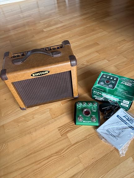 Kustom Sienna 16 Acoustic Guitar Amp + Zoom A2 pedal