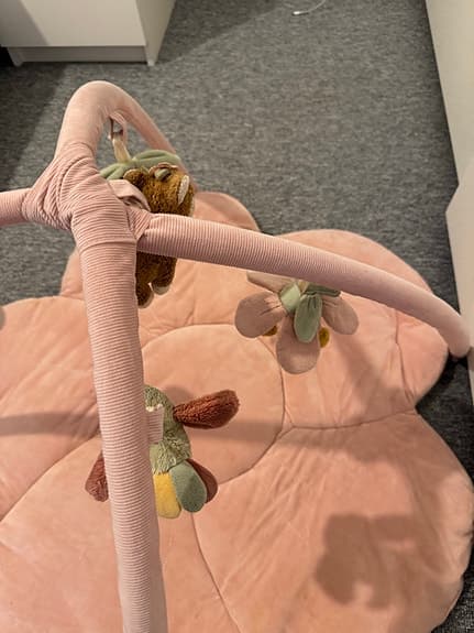 Little Dutch aktivitetsnest / babygym rosa blomst
