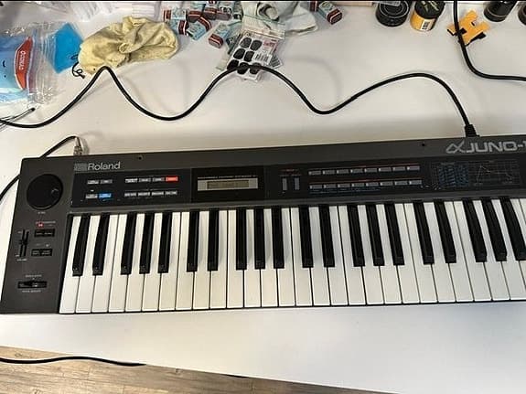 Roland - Alpha Juno - - Keyboard-synthesizer - 1985