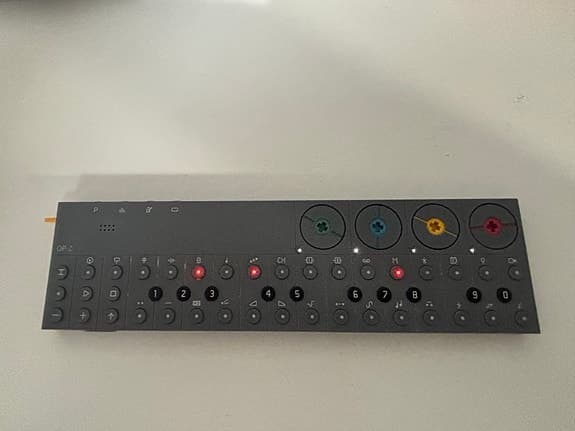 Teenage Engineering OP-Z – sælges som defekt/projekt