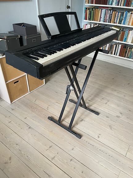 Yamaha digital piano P-35