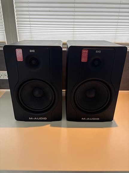 M-Audio BX8 D2 Studio Monitors