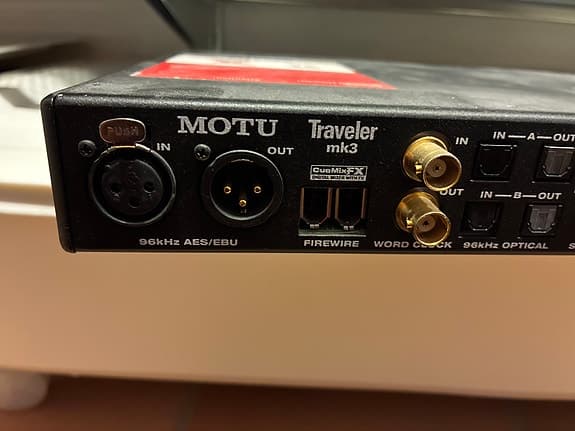 MOTU Traveler mk3 audio interface lydkort