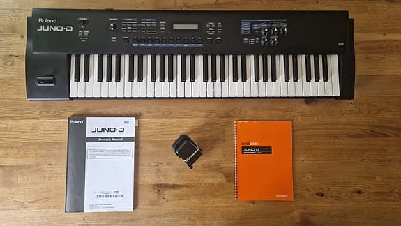 Roland Juno-D synthesizer keyboard