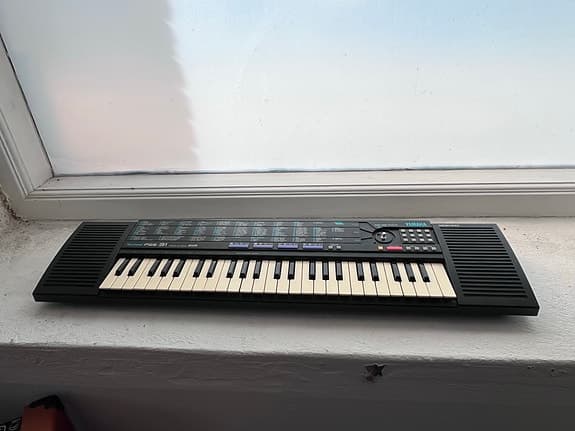 Yamaha PortaSound PSS-31