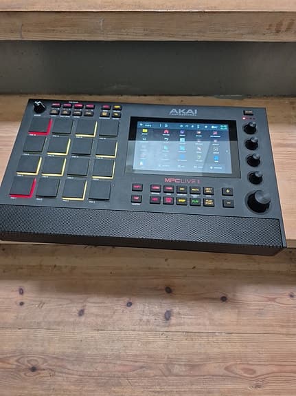 Akai MPC Live 2 trommemaskine / sampler