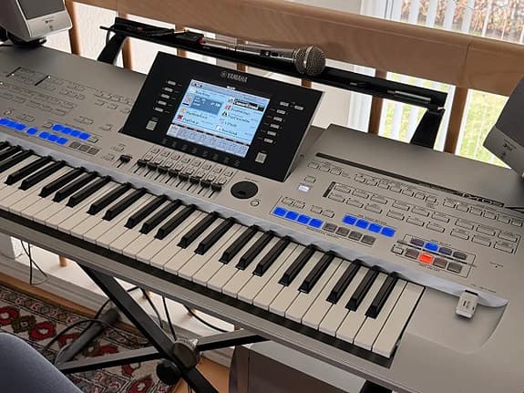 BYTTES - Yamaha Tyros 4 flagskib inden for arrang