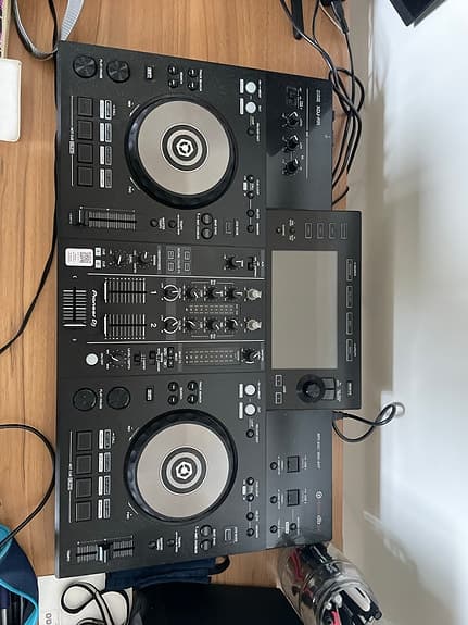 Pioneer DJ controller XDJ-RR med dobbelt jogwheel og skærm