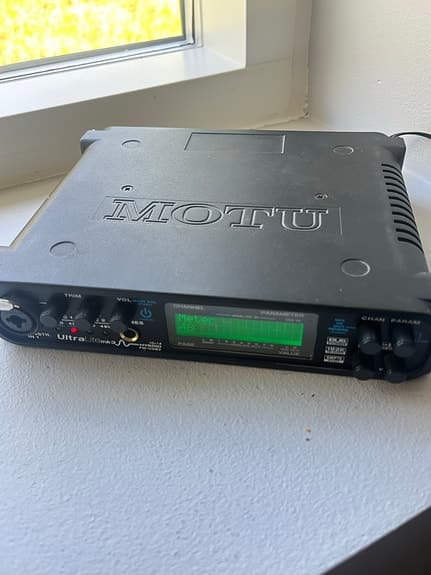 MOTU UltraLite mk3 Hybrid lydkort / audio interface