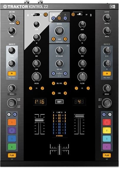 Traktor z2 DJ mixer
